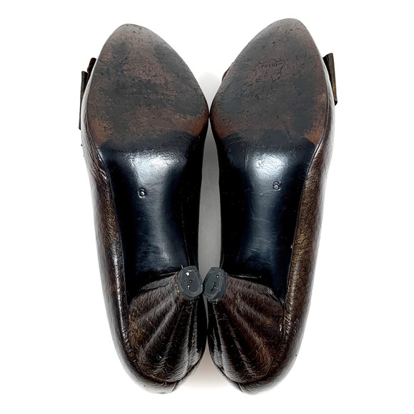 1980's STUART WEITZMAN metallic snakeskin leather pumps - Picture 9 of 16